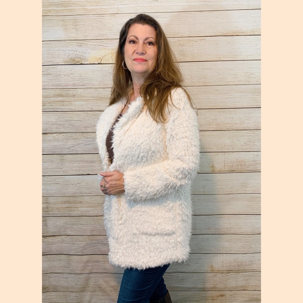 New Shaggy Faux Fur Jacket - Picture 7 of 7